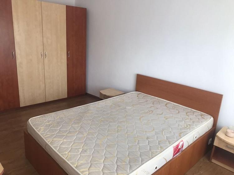Apartament cu 2 camere decomandat în Urechești