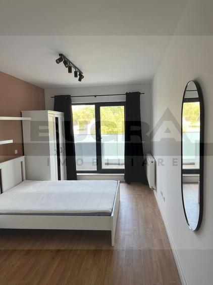 Apartament cu 3 camere semidecomandat în Zorilor