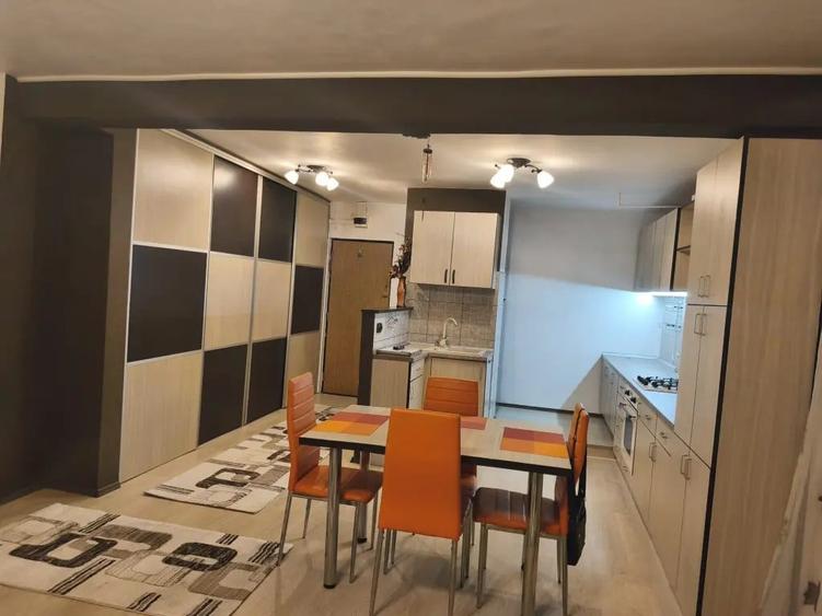 Apartament cu 2 camere semidecomandat în Vitan