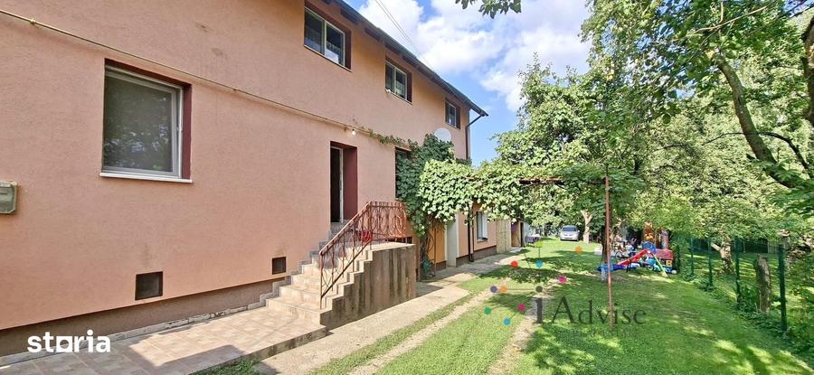 Casă cu 6 camere cu Teren 650 Mp în Vulcan