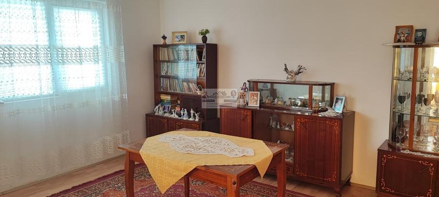 Casă individuală cu 3 camere cu Canalizare în Cosmești