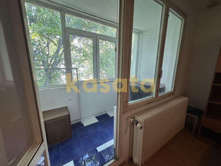 Apartament cu 3 camere decomandat, mobilat în Drumul Taberei