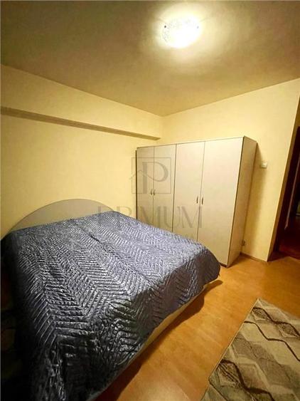 Apartament cu 3 camere decomandat, mobilat în Aradului