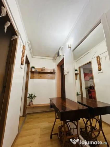 Apartament cu 2 camere semidecomandat în Central
