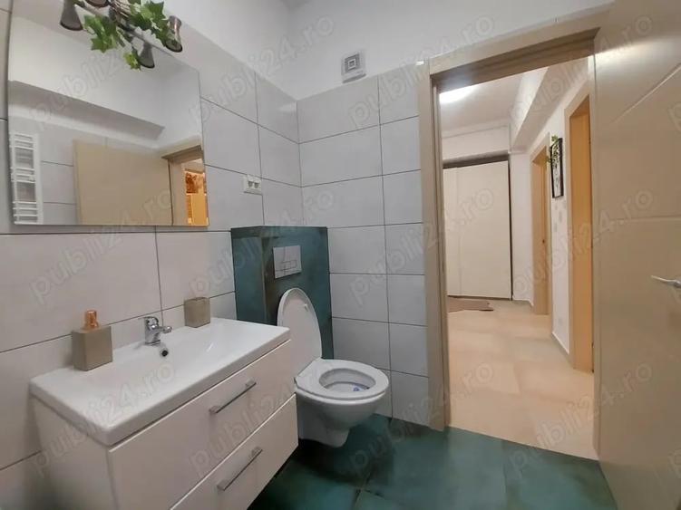 Garsonieră decomandată în Central