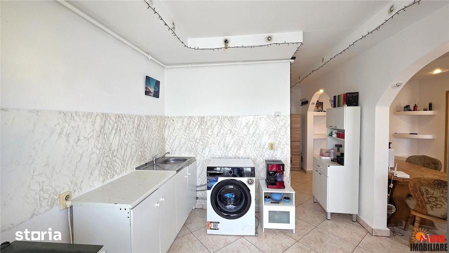 Apartament cu 2 camere decomandat în Triaj