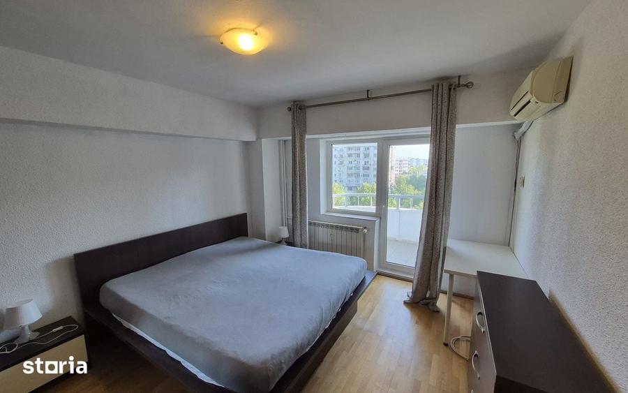Apartament cu 3 camere în Centrul Civic