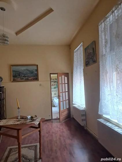 Casă cu 5 camere cu Teren 4000 Mp în Lugoj