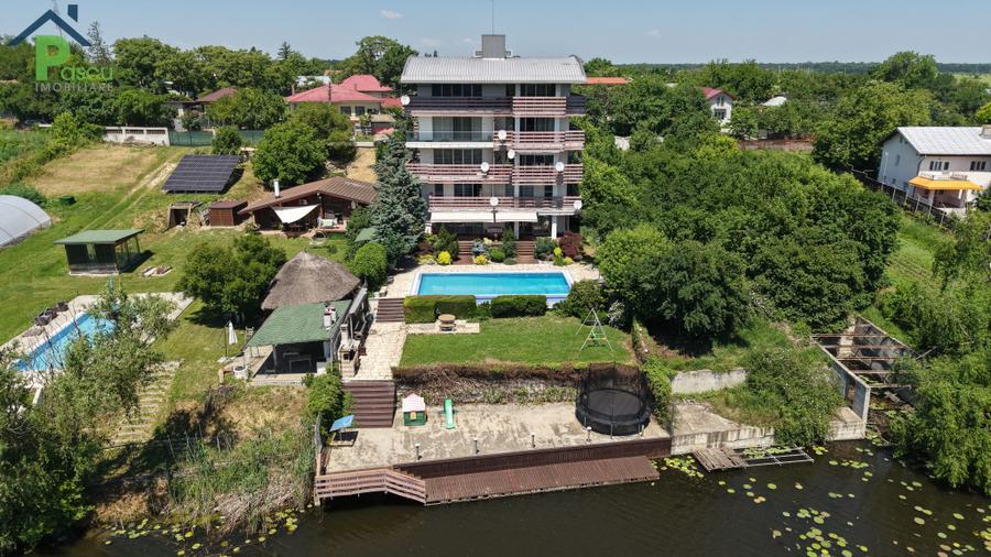 Apartament cu 3 camere decomandat în Snagov