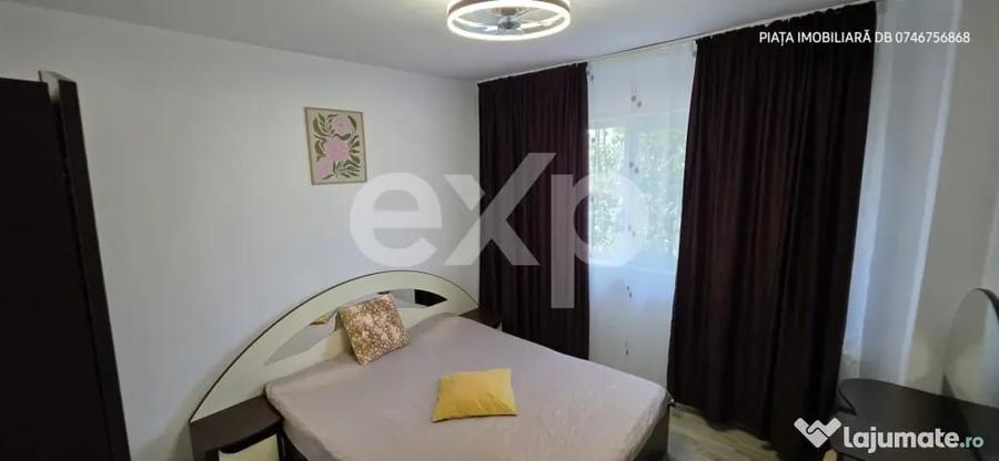 Apartament cu 3 camere semidecomandat în Micro 9