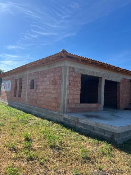 Duplex cu 2 camere cu Teren 1150 Mp în Șandra