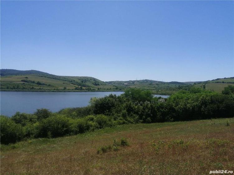 Teren intravilan zona cu destinstie Sport-Turism, langa Lacul STIUCILOR - 6