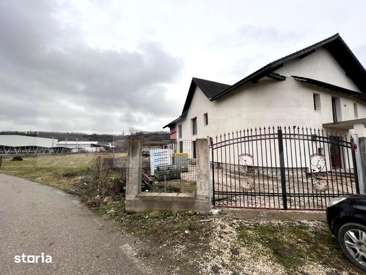Casă cu Teren 3730 Mp în Stremț