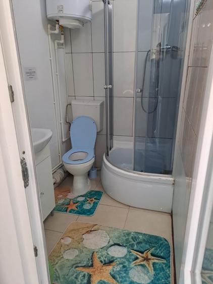 Garsonieră decomandată în Central