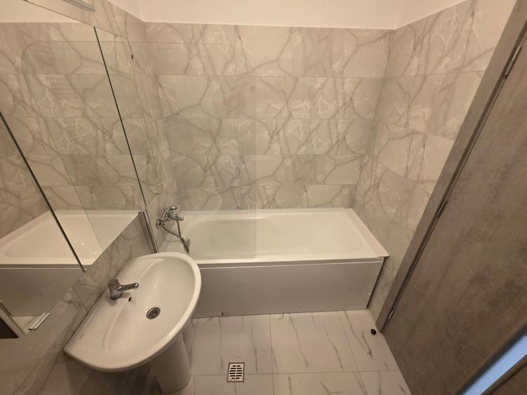Apartament cu 2 camere semidecomandat în Militari