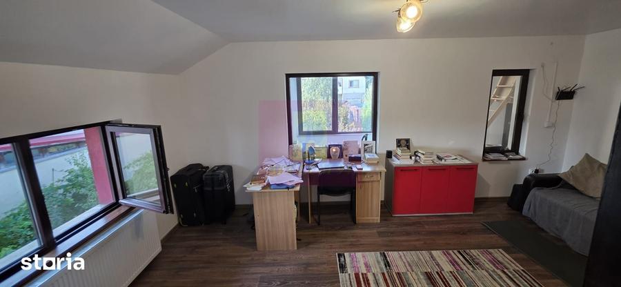 Casă cu 6 camere cu Teren 882 Mp în Bănești