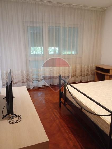 Apartament cu 2 camere decomandat, mobilat în Alexandru cel Bun