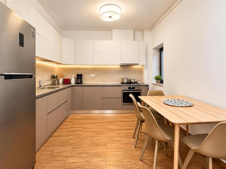 Apartament cu 2 camere decomandat, mobilat în Nordului