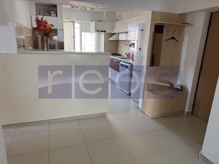 VANZARE 3 CAMERE DECOMANDAT - 4
