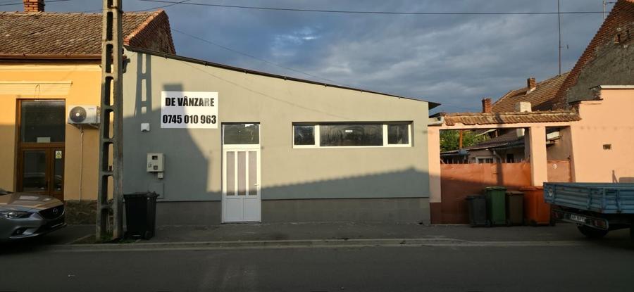 Spațiu comercial, de 150 mp, în Central