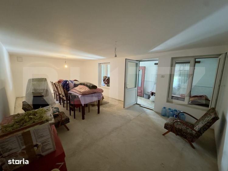 Casă cu 3 camere în Suseni
