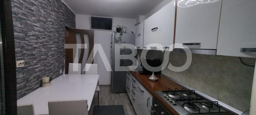 Apartament cu 2 camere decomandat, mobilat în Cedonia