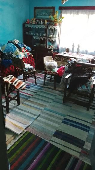 Casă cu 3 camere cu Teren 900 Mp în Telciu
