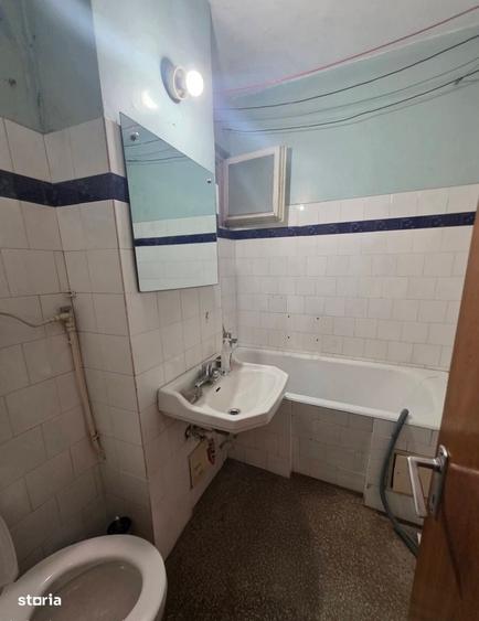 Apartament cu 3 camere decomandat în Scriitorilor