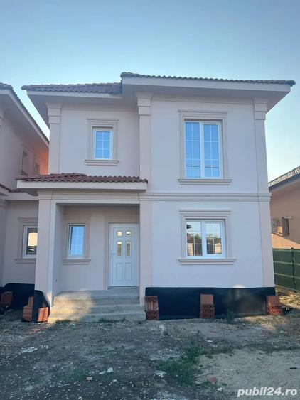 Casă cu 5 camere cu Teren 811 Mp în Șag