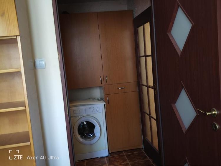 Apartament cu 3 camere decomandat în Exterior Vest