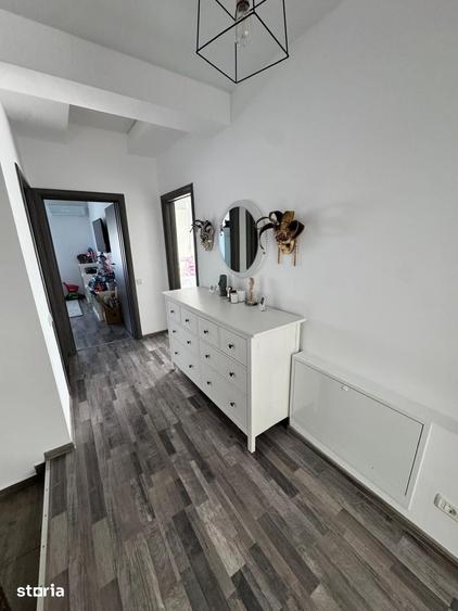 Casă cu 4 camere cu Teren 100 Mp în Central