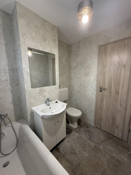 Apartament cu 3 camere decomandat, mobilat în Lipovei