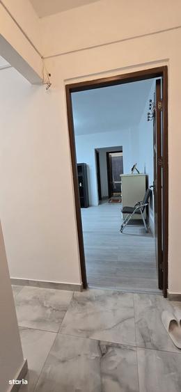 Apartament cu 2 camere semidecomandat, mobilat în Aleea Trandafirilor