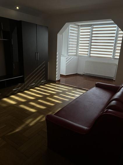 Apartament cu 2 camere decomandat în Griviței