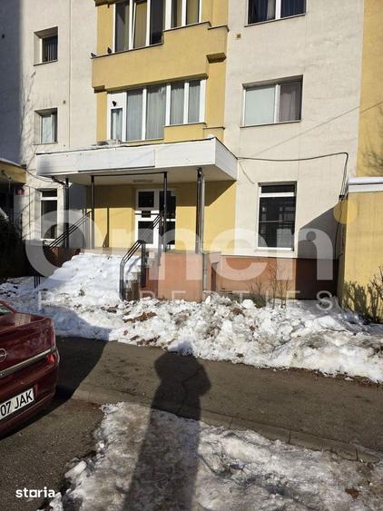 Spațiu comercial, de 49 mp, în Decebal