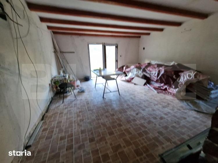 Casă cu 7 camere cu Teren 1000 Mp în Mărișel