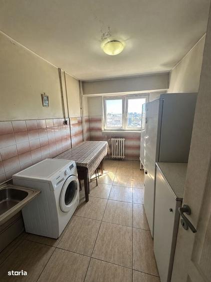 Garsonieră în Roșu
