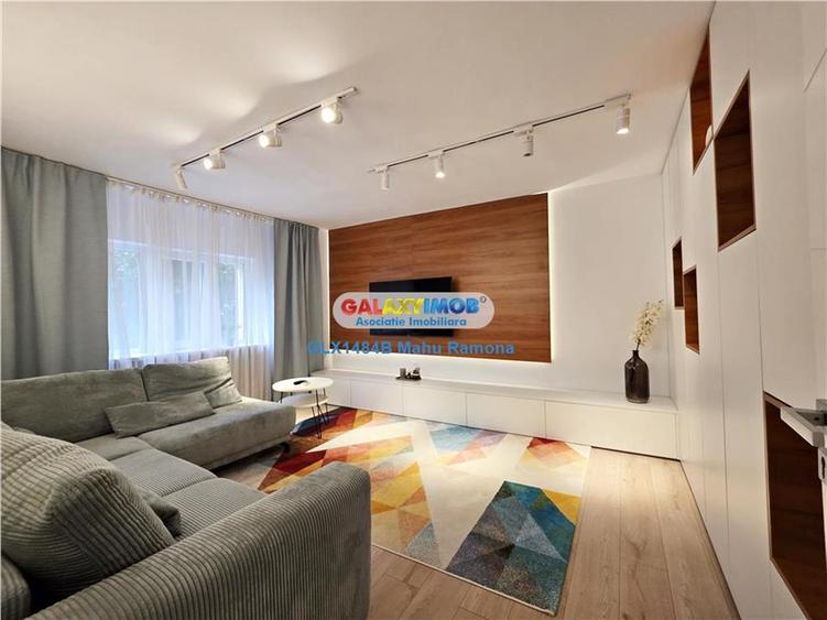 Apartament cu 3 camere decomandat, mobilat în Nerva Traian