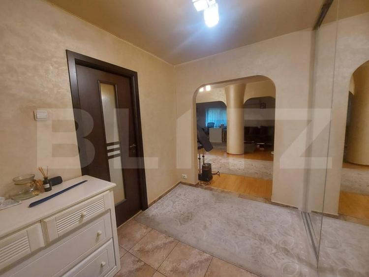 Apartament cu 3 camere decomandat în Obcini