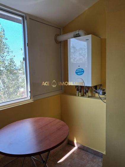 Apartament cu 2 camere semidecomandat, mobilat în Ultracentral