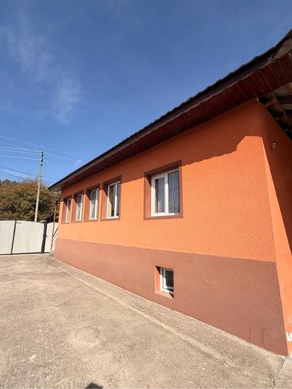 Casă cu Teren 1500 Mp în Săulești
