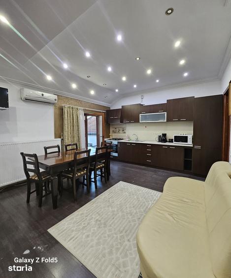 Apartament cu 3 camere decomandat în Orașul Nou