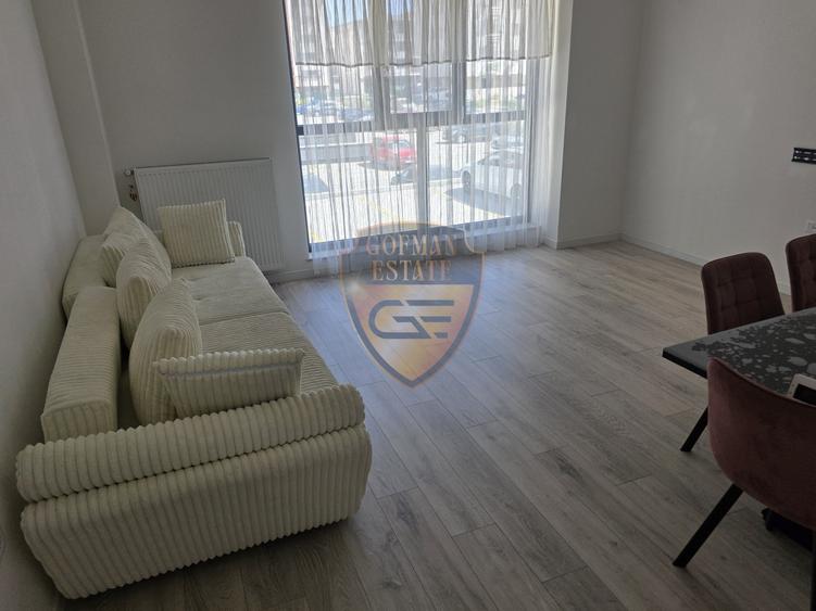 Apartament cu 3 camere decomandat, mobilat în Energia