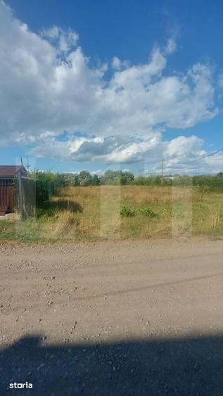 Teren de 1340 mp, în Ilieni
