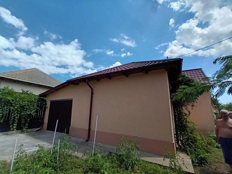 Casă cu 4 camere în Fântânele