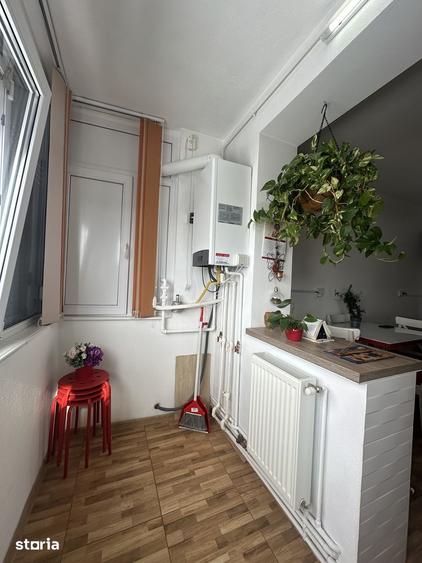 Apartament cu 3 camere decomandat în Cantacuzino