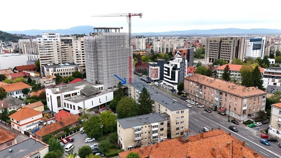 Apartament cu 2 camere semidecomandat în Centrul Civic