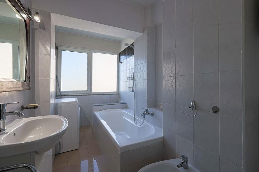Apartament cu 2 camere decomandat, mobilat în P-ța Spitalului