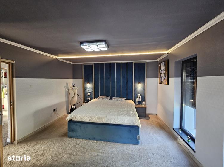 Casă cu 3 camere cu Teren 1078 Mp în Șoimuș