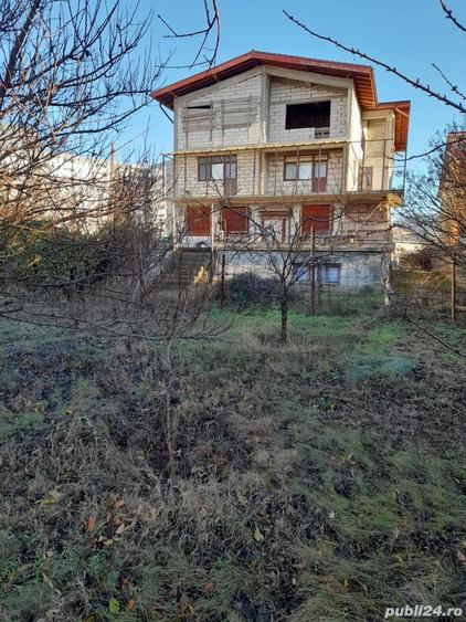 Teren de 3000 mp, în Metalurgiei
